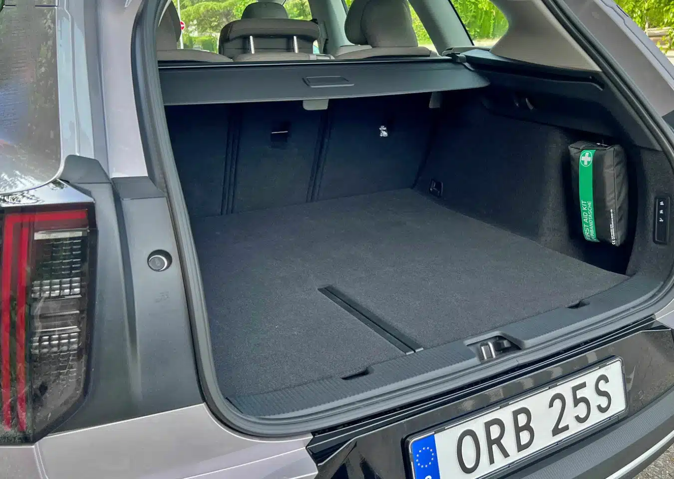 ROMMELIG: I forhold til bilstørrelsen er ikke 523 liter bagasjerom overvettes stort, men du får med deg mye her. Funken er på 58 liter.