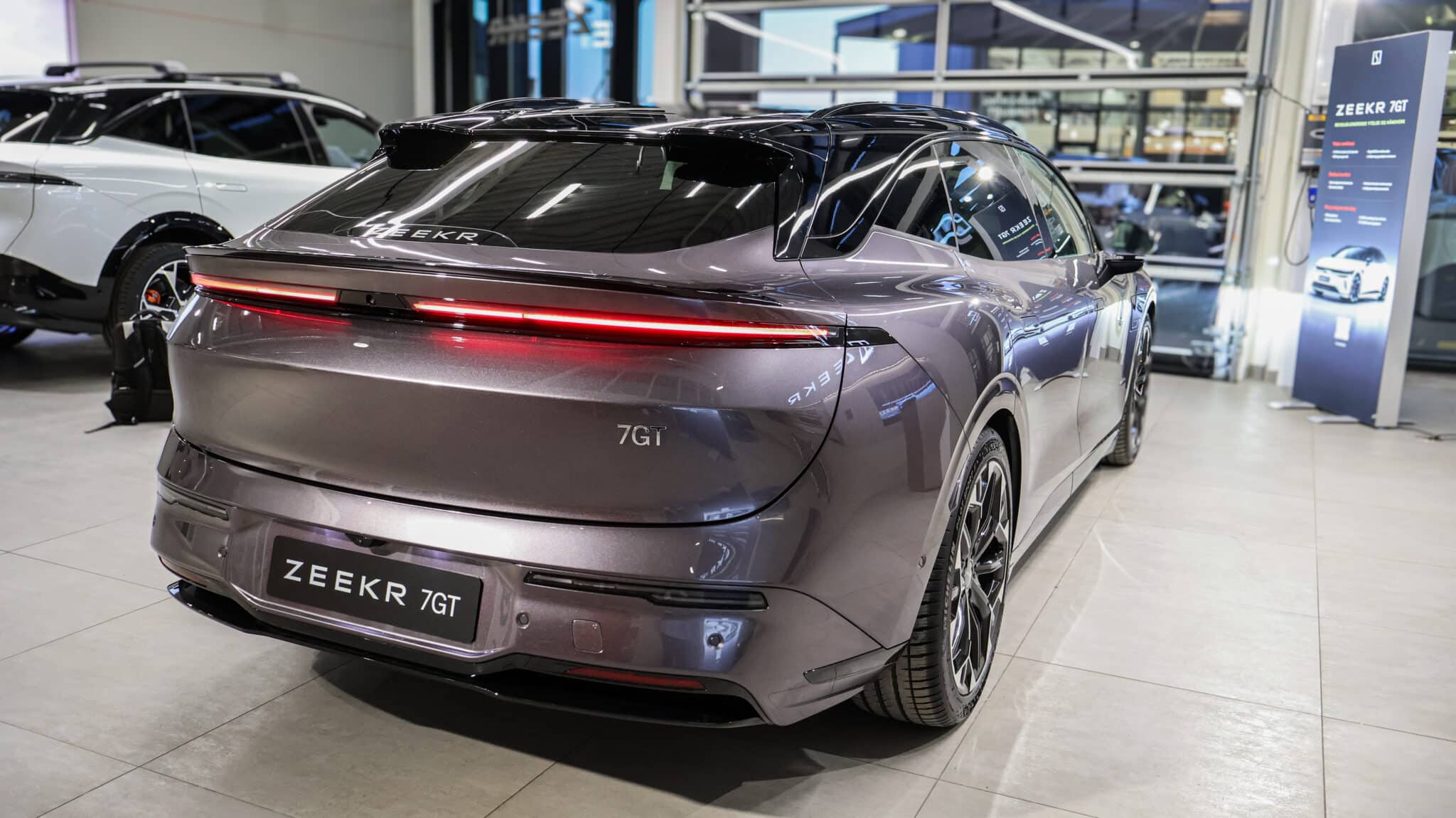 Zeekr 7GT