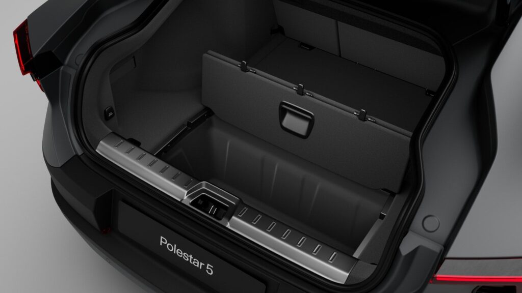 Bagasjerom på 365 liter i Polestar 5